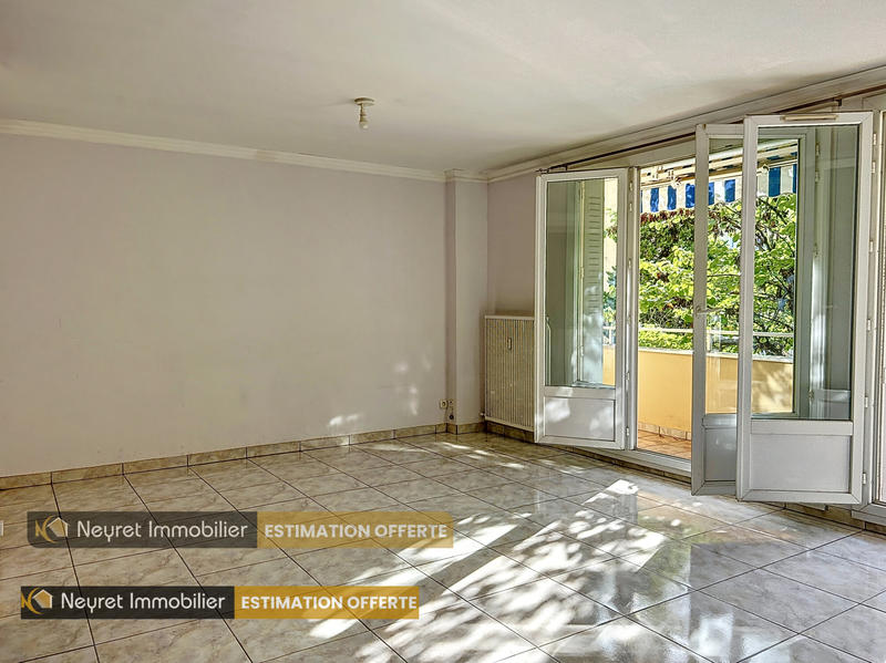 Appartement - 79 m² - 4 pièces