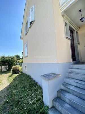 Maison - 85 m² - 4 pièces