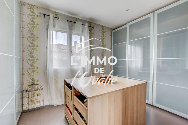 Maison - 210 m² - 6 pièces