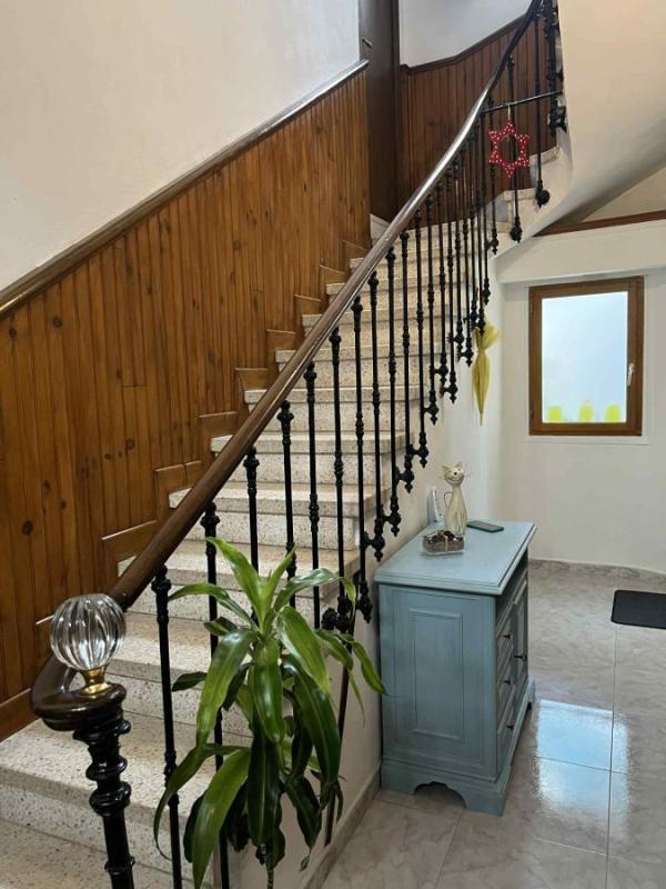 Maison de ville - 160 m² - 9 pièces