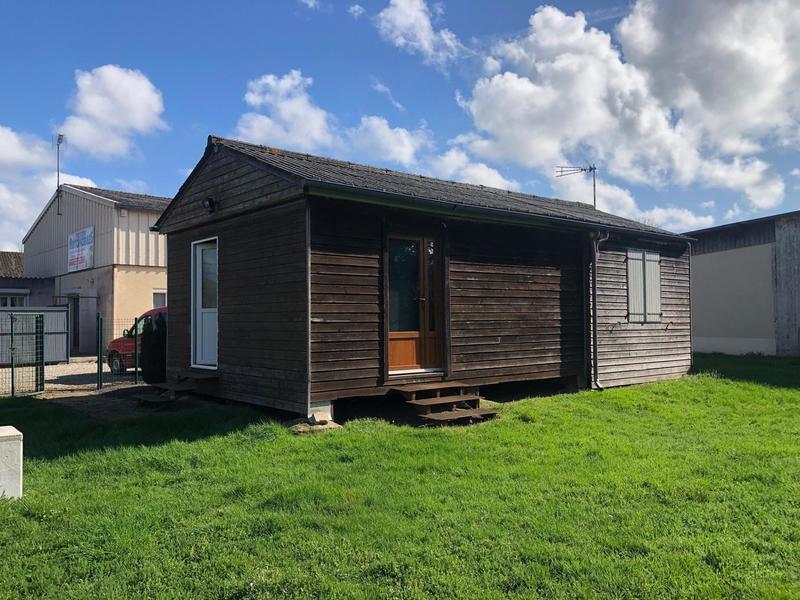 Local commercial - 1 050 m² - 9 pièces