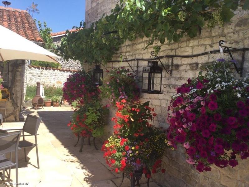 Maison de village - 120 m² - 6 pièces