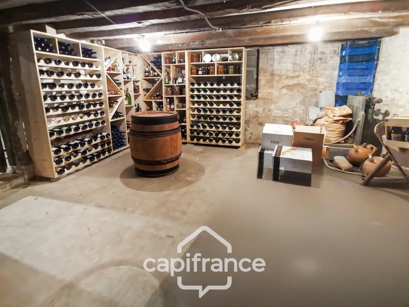 Maison traditionnelle - 170 m² - 8 pièces