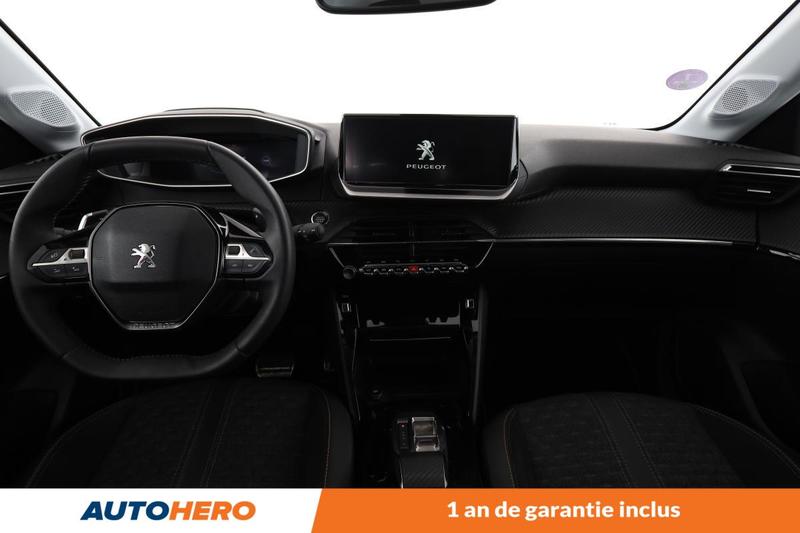 Peugeot 208 1.2 PureTech Roadtrip Eat8 100 ch