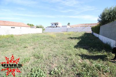 Terrain constructible - 697 m²