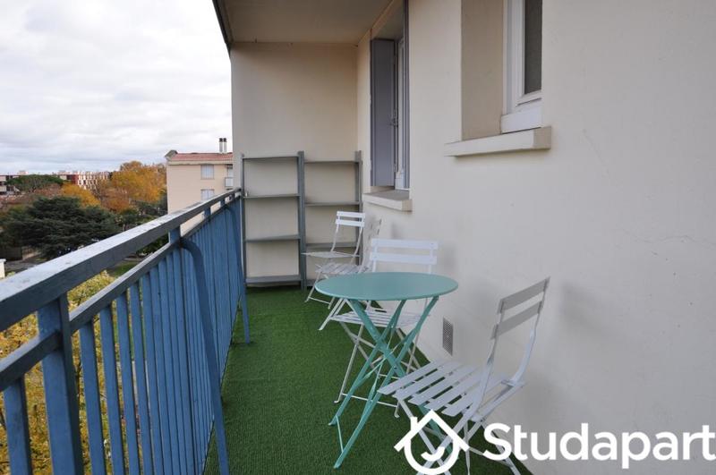 Chambre - 11 m² - 1 pièce