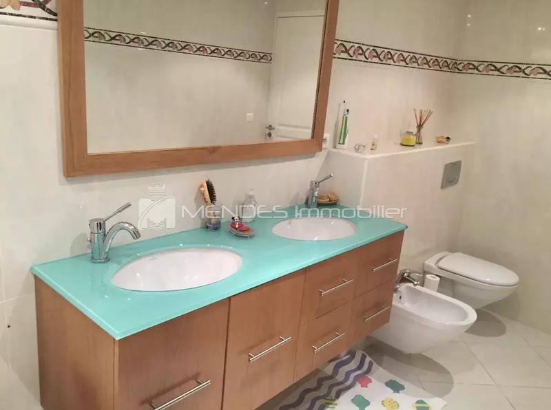 Appartement villa - 108 m² - 4 pièces