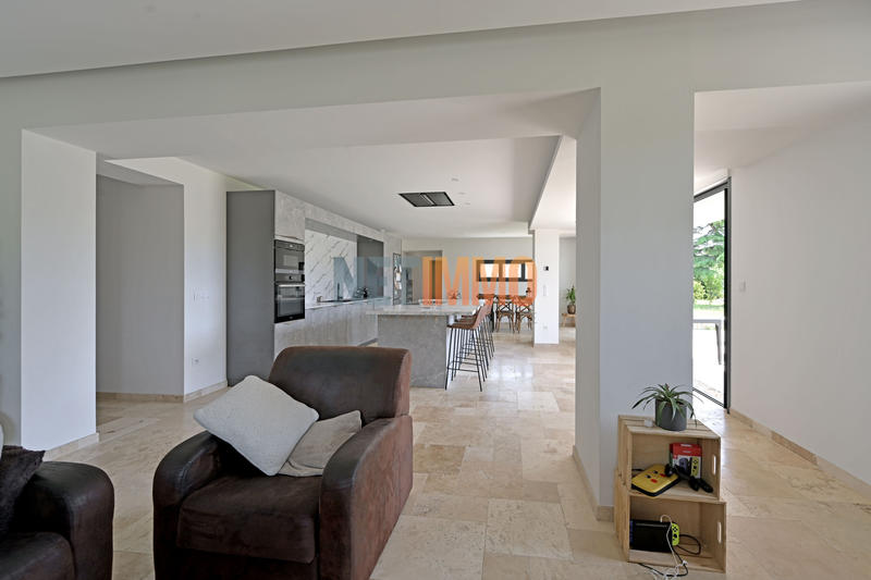 Villa - 140 m² - 4 pièces