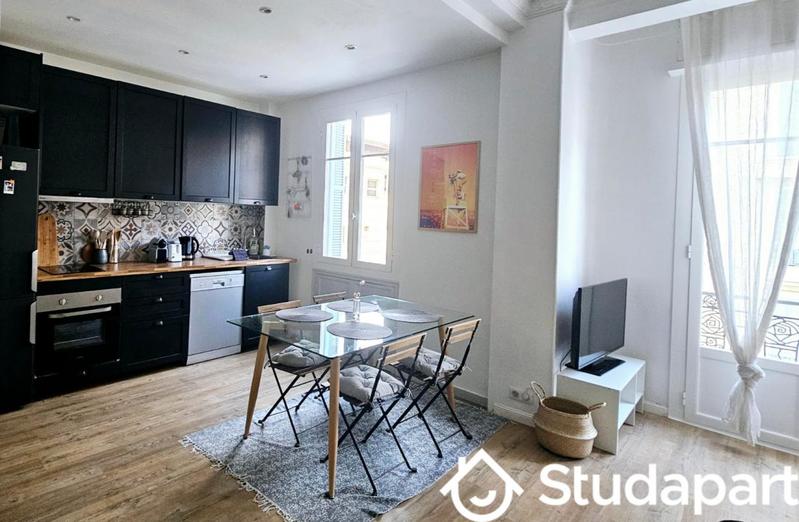 Chambre - 30 m² - 1 pièce