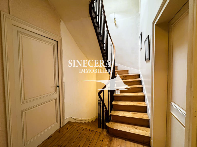 Maison - 163 m² - 7 pièces