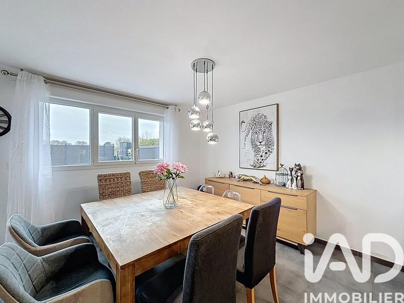 Maison - 92 m² - 5 pièces