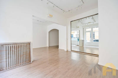 Local commercial - 93 m²