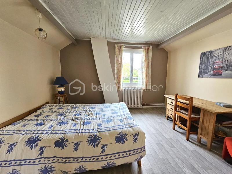 Maison traditionnelle - 137 m² - 6 pièces