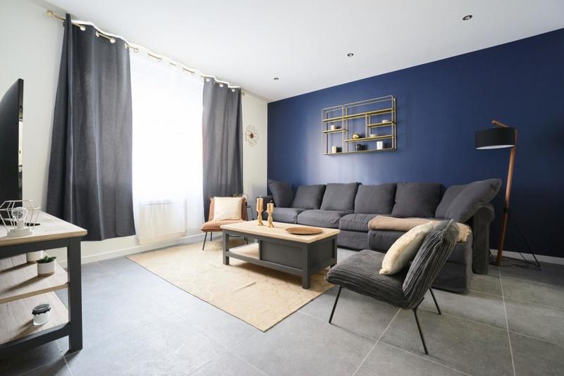 Maison - 152 m² - 8 pièces