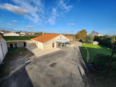 Maison - 177 m² - 7 pièces