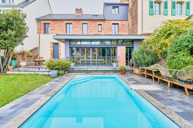 Maison - 165 m² - 6 pièces