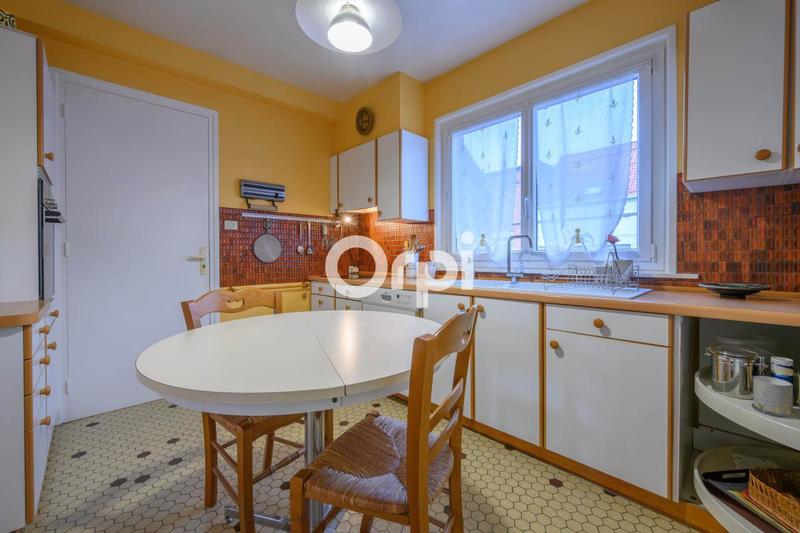 Maison - 160 m² - 8 pièces