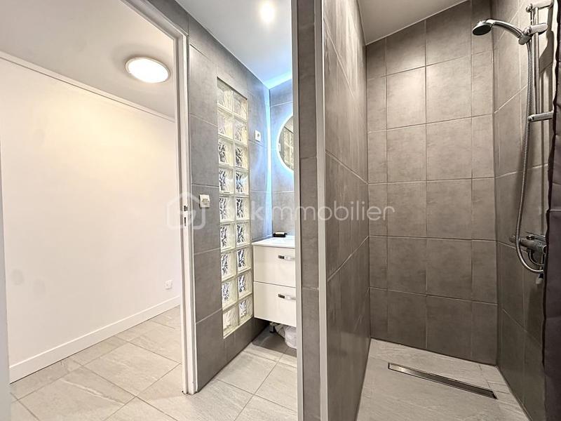 Maison - 265 m² - 8 pièces