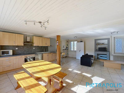 Maison - 86 m² - 4 pièces