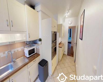 Chambre - 100 m² - 1 pièce