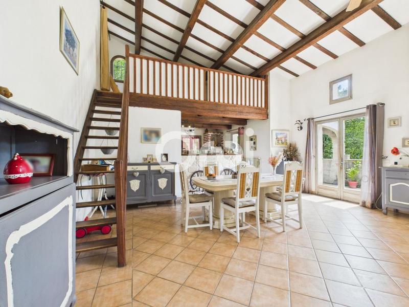 Villa - 151 m² - 5 pièces