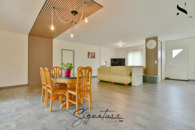 Maison - 215 m² - 8 pièces