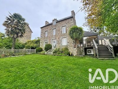 Maison - 220 m² - 10 pièces