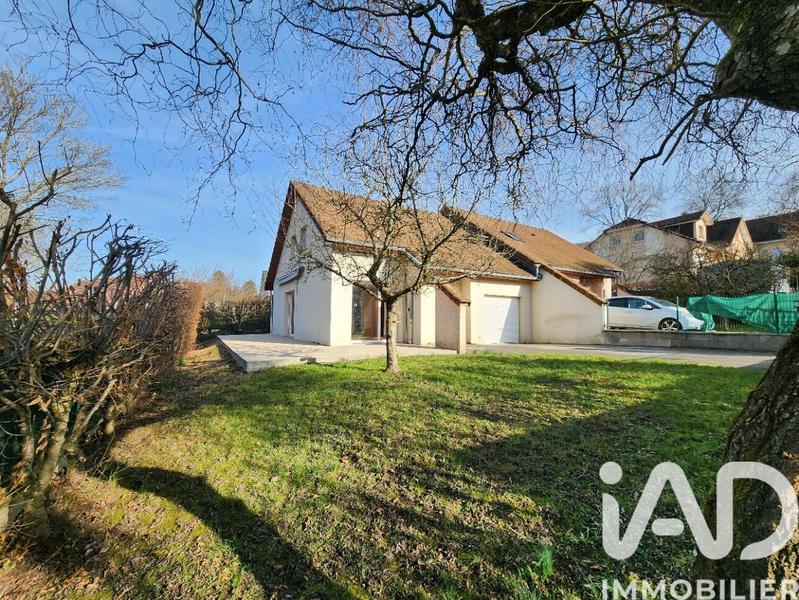 Maison - 97 m² - 5 pièces