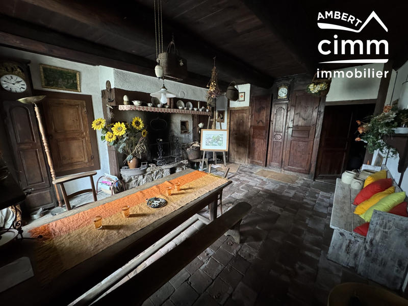 Maison - 172 m² - 10 pièces