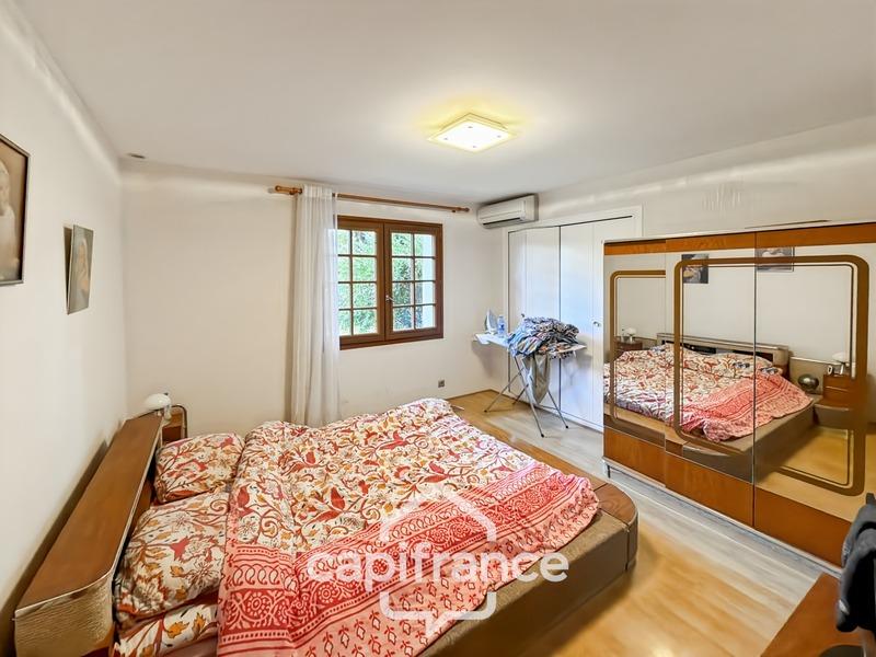 Maison - 98 m² - 4 pièces