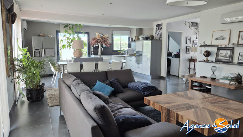 Villa - 140 m² - 5 pièces