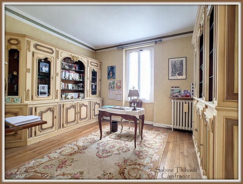 Maison - 196 m² - 7 pièces