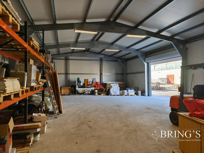 Local d'activités - 434 m²