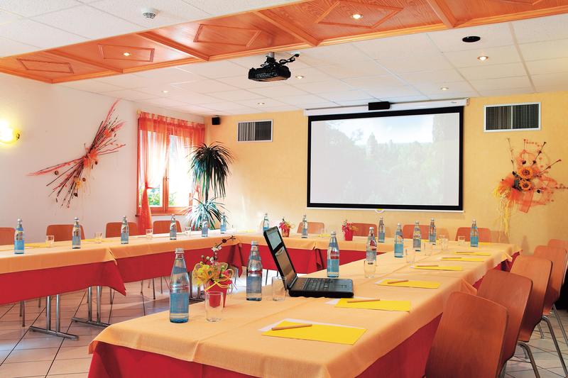 Propriété - 1 510 m² - 45 pièces