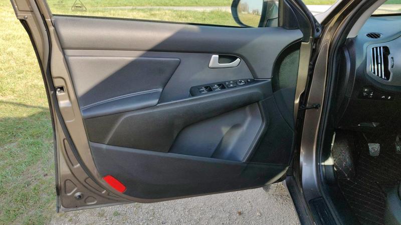 Kia Sportage III 2.0 CRDi 136 Premium - Toit ouvrant