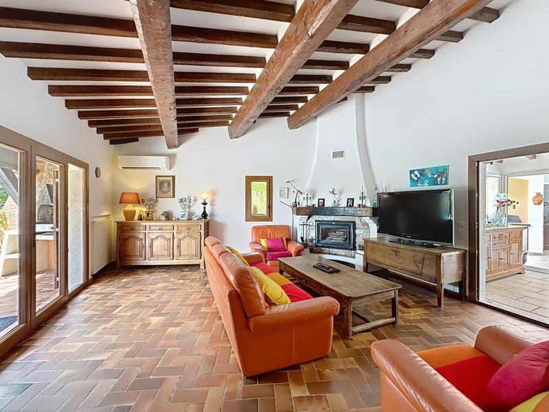 Villa - 215 m² - 7 pièces