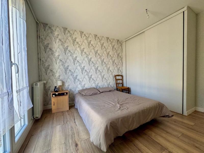 Maison - 204 m² - 10 pièces