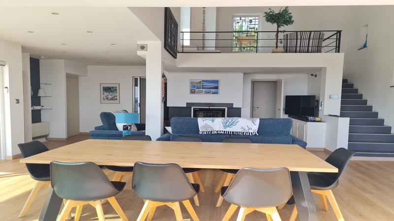 Villa - 210 m² - 6 pièces