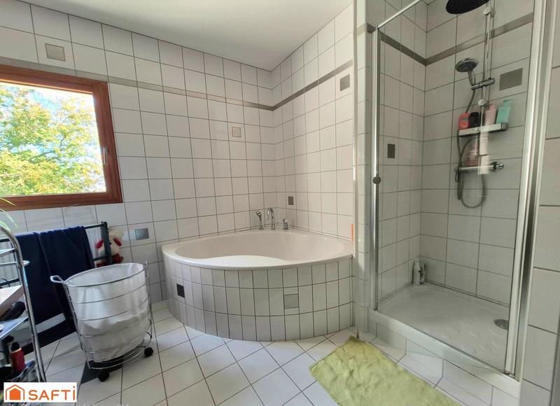 Maison - 172 m² - 7 pièces