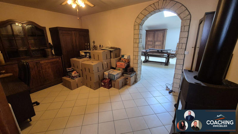 Maison - 223 m² - 8 pièces