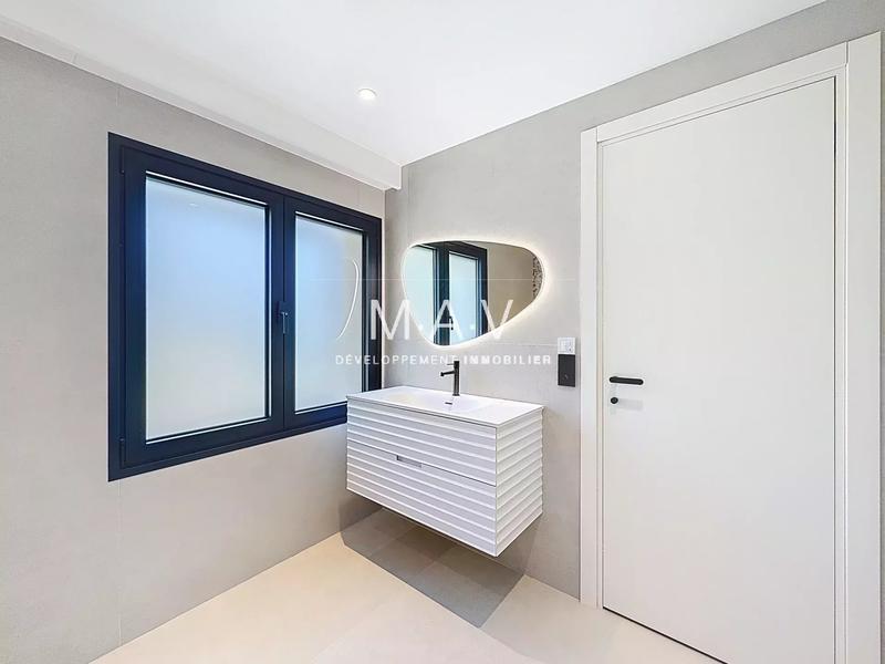 Villa - 190 m² - 6 pièces