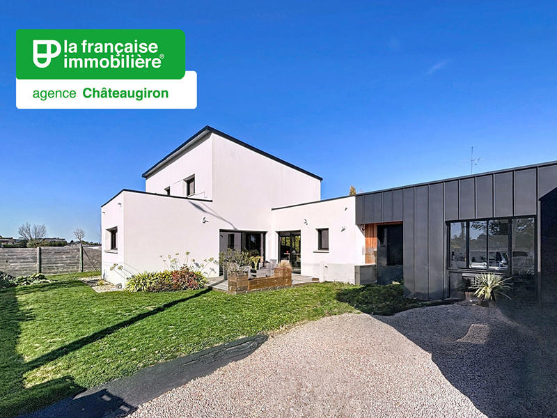 Maison - 185 m² - 6 pièces
