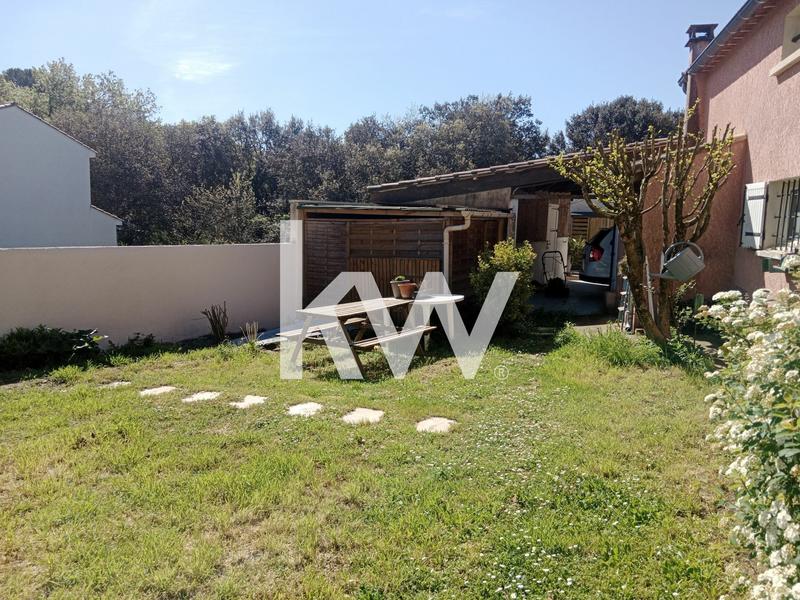 Maison traditionnelle - 160 m² - 6 pièces