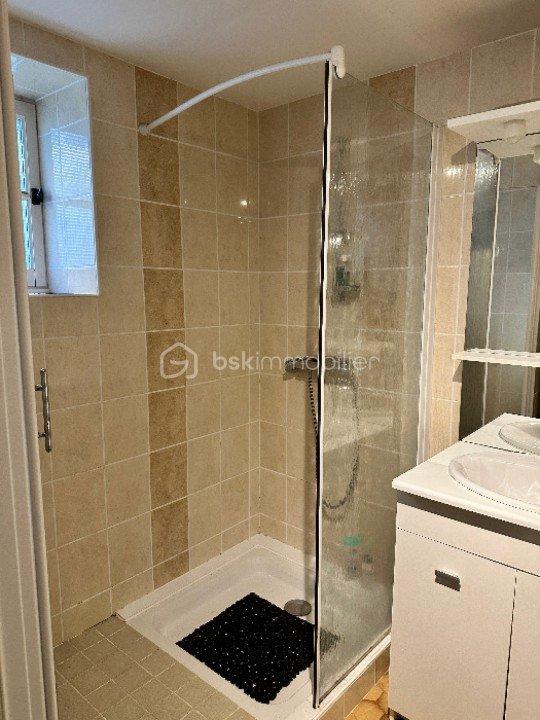 Maison traditionnelle - 145 m² - 6 pièces