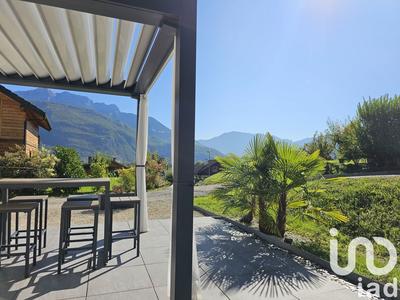 Maison - 98 m² - 4 pièces