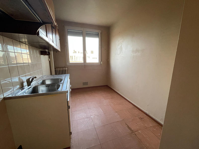 Appartement - 81 m² - 5 pièces