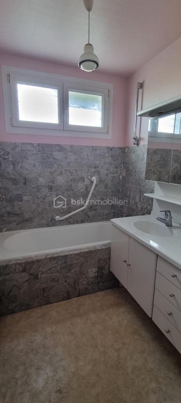 Maison - 104 m² - 6 pièces