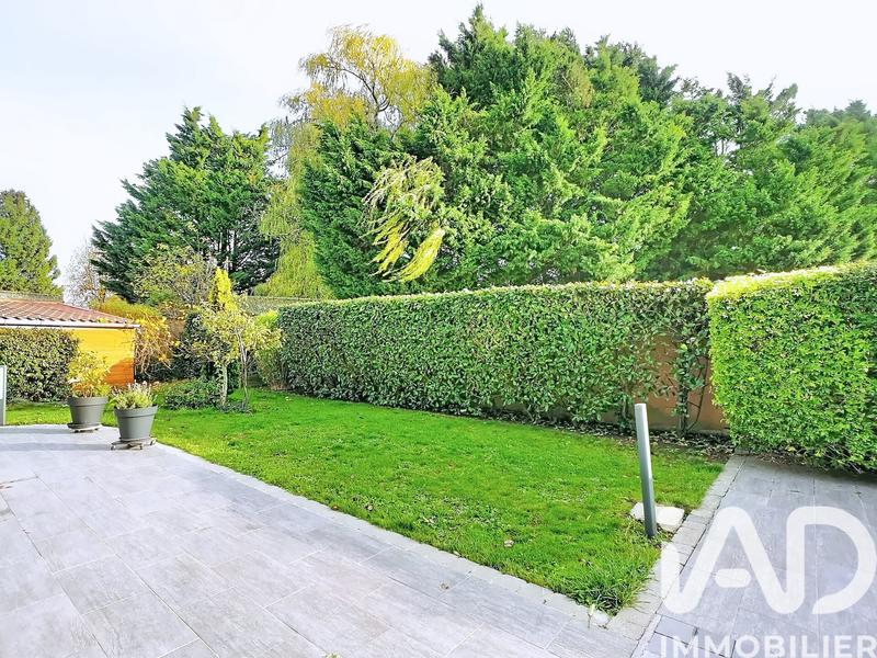 Maison - 179 m² - 8 pièces