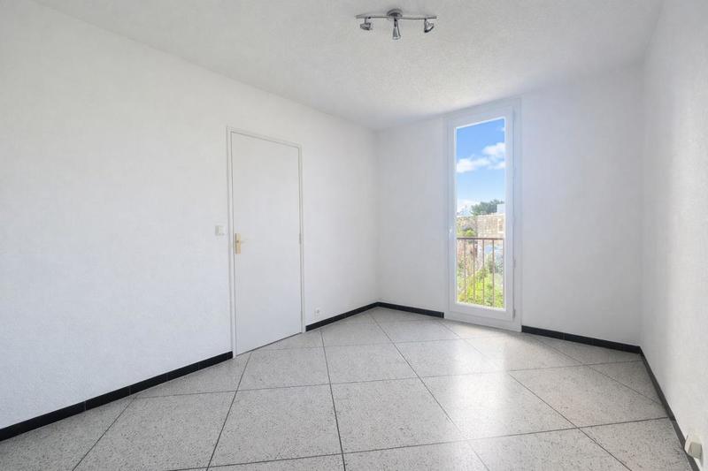 Appartement - 79 m² - 4 pièces