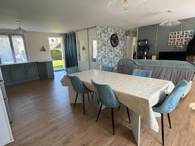 Maison traditionnelle - 90 m² - 5 pièces